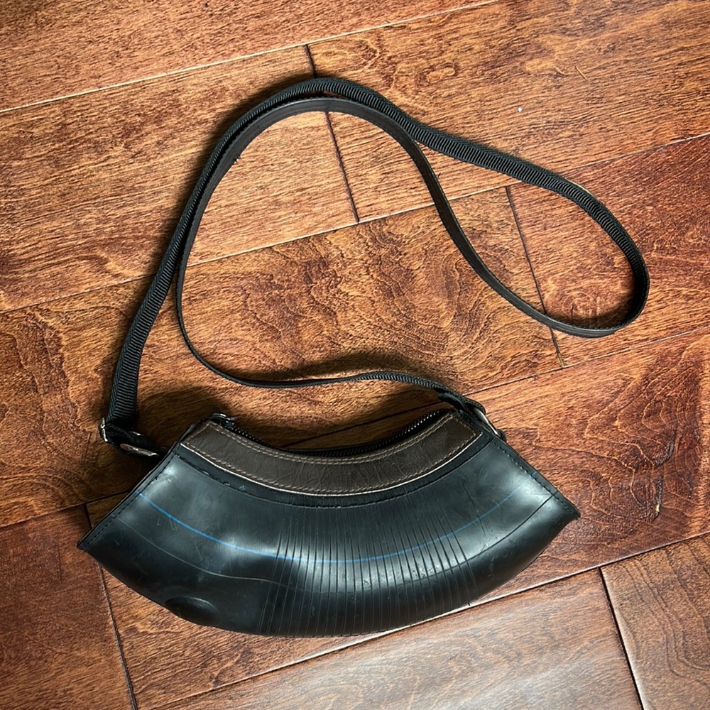 Unique purse from El Salvador. Perfect condition!!